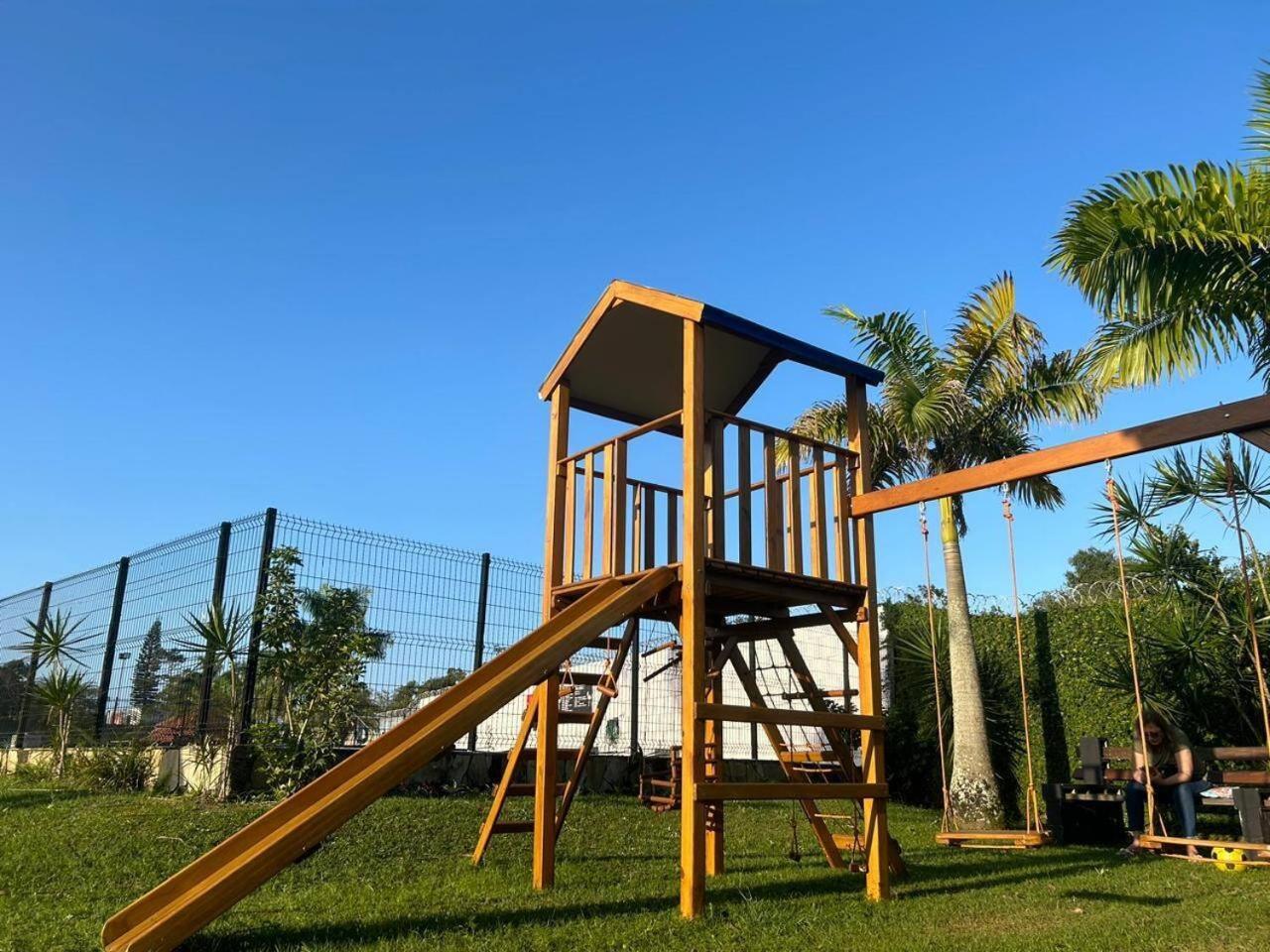 Kitnet Flamingo 31B Apartment Matinhos Luaran gambar
