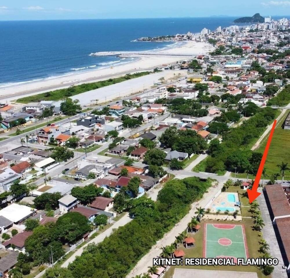 Kitnet Flamingo 31B Apartment Matinhos Luaran gambar